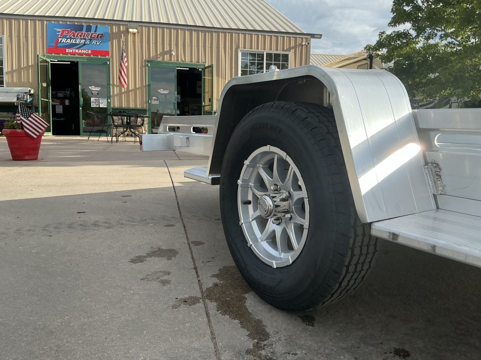 New 2027 Aluma 7712H-TILT-S Utility Trailer
