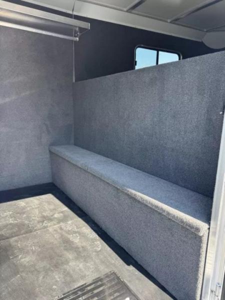 New 2027 Cimarron Norstar 3 Horse with Closet Tack