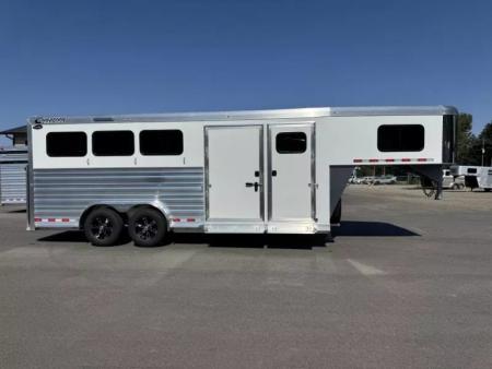 New 2027 Cimarron Norstar 3 Horse with Closet Tack