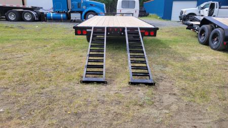 New 2027 PJ Trailers L7 Deckover Trailer