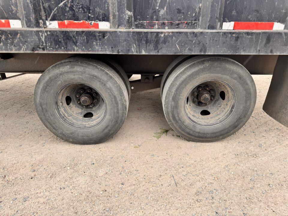 Used 2003 DIAC 8.5-16-4H Tandem Dual Deck Over Gooseneck Dump