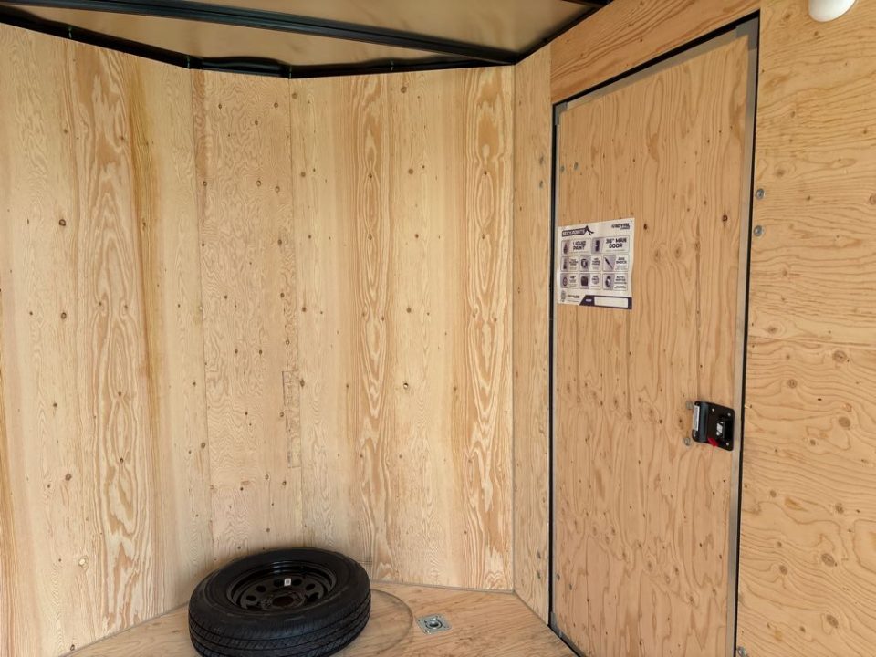 New 2026 SOUTHLAND TRAILER CORP. LCHT35-716V-86R Cargo / Enclosed Trailer