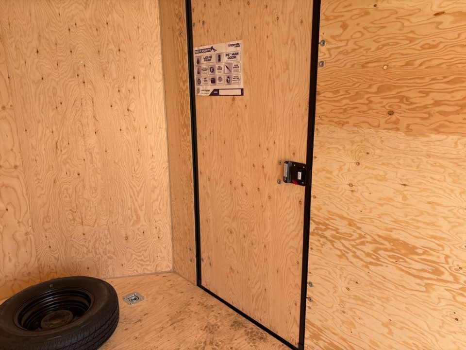 New 2026 SOUTHLAND TRAILER CORP. LCHT35-716V-86R Cargo / Enclosed Trailer