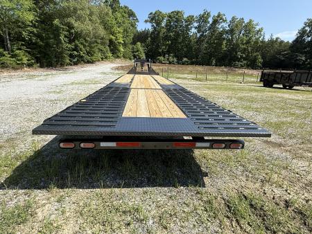 New 2026 Diamond C FMAX 212 40’ Flatbed Trailer, PACESETTER EDITION, HYD DOVETAIL, HYD JACKS, DISC BRAKES, HUTCH SUSPENSION, 25.9K GVWR