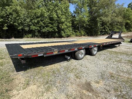 New 2026 Diamond C FMAX 212 40’ Flatbed Trailer, PACESETTER EDITION, HYD DOVETAIL, HYD JACKS, DISC BRAKES, HUTCH SUSPENSION, 25.9K GVWR