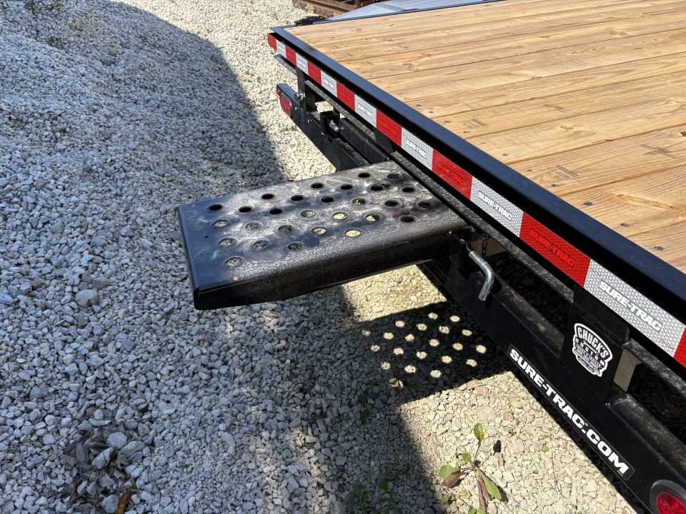 New 2026 Sure-Trac 8.5X18 LP DECKOVER 10K W/RAMPS Deckover Trailer