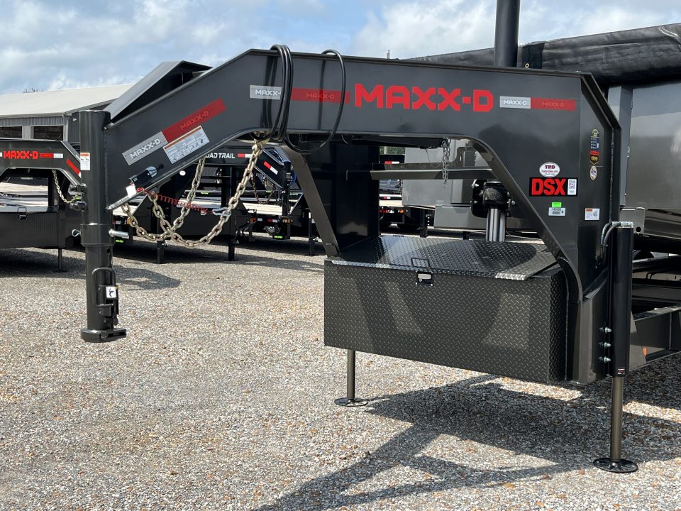 New 2027 MAXX-D 83"X20' 24K Telescopic Super Dump Trailer
