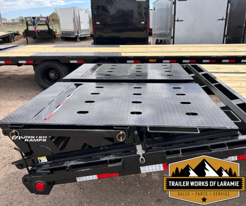 New 2027 PJ Trailers LD 30' Goose Neck Deckover- Monster Ramps- 25K