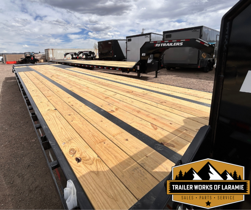 New 2027 PJ Trailers LD 30' Goose Neck Deckover- Monster Ramps- 25K