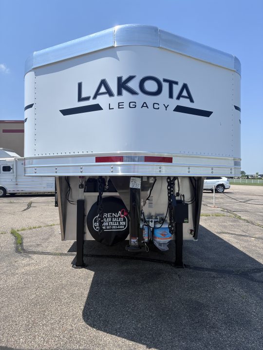 New 2027 Lakota Legacy 3H 9'LQ Horse Trailer
