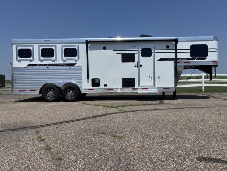 New 2027 Lakota Legacy 3H 9'LQ Horse Trailer
