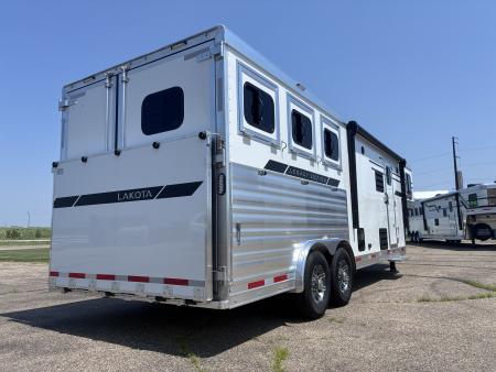 New 2027 Lakota Legacy 3H 9'LQ Horse Trailer