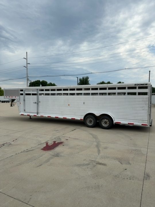 Used 2019 Sooner STK-7630 Stock Trailer