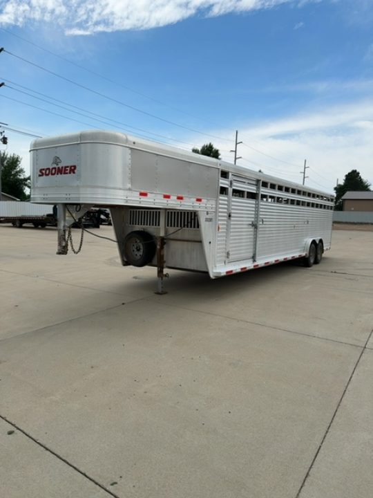 Used 2019 Sooner STK-7630 Stock Trailer