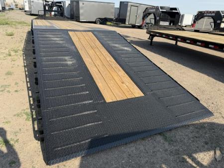 New 2027 PJ Trailers LY 32' Goosneck Deckover- Hyd Dovetail- 25K
