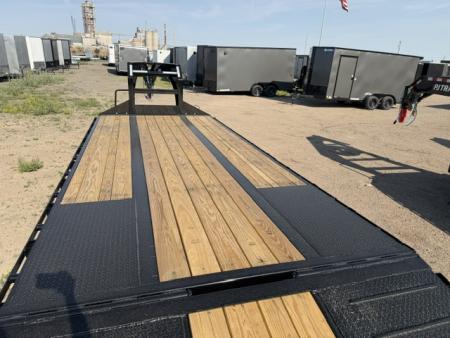 New 2027 PJ Trailers LY 32' Goosneck Deckover- Hyd Dovetail- 25K