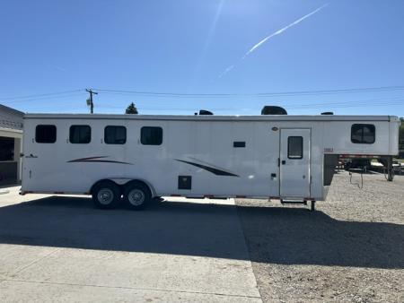 Used 2022 Bison Trailers 4 Horse Living Quarter