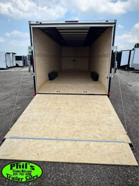 New 2026 Wells Cargo 8.5X20 FAST TRACK DELUX Cargo / Enclosed Trailer