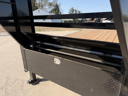 New 2026 Load Trail 8.5-28 Single Wheel Gooseneck Deckover Equipment Hauler W/ 14 PLY Tires 15.6K GVWR