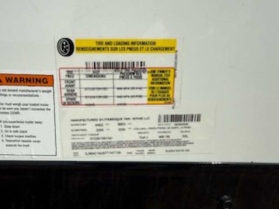 New 2026 Look Trailers ST DLX 8.5X18 Cargo / Enclosed Trailer-10K