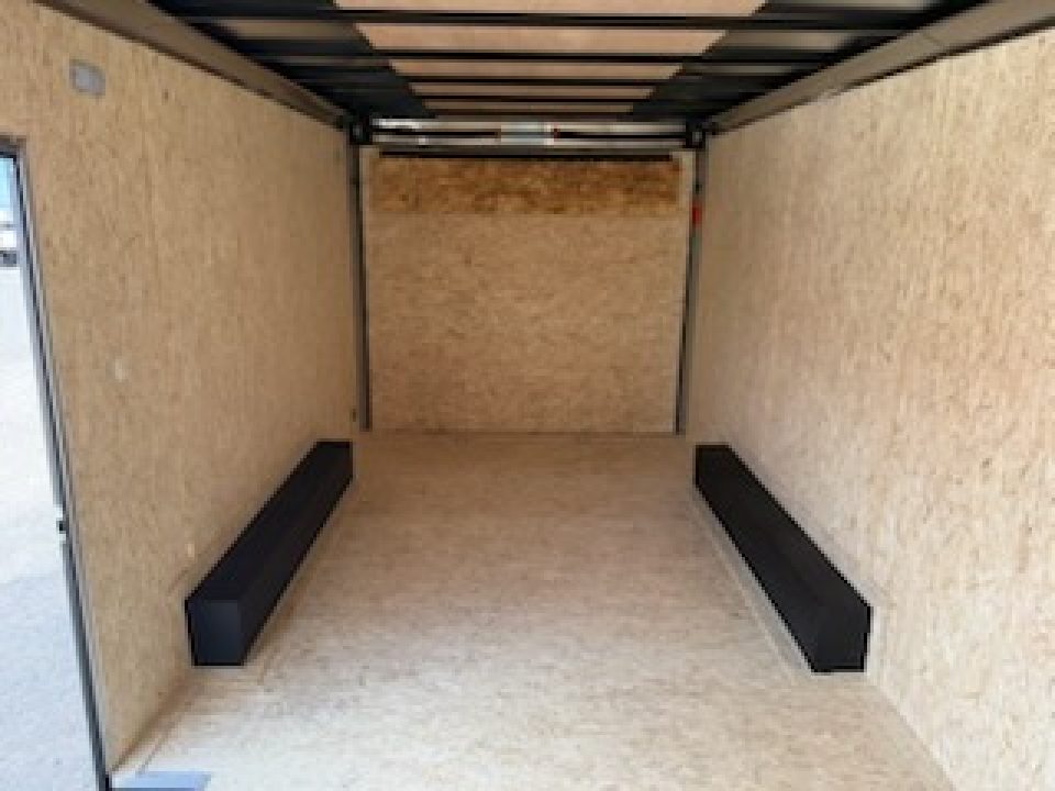 New 2026 Look Trailers ST DLX 8.5X18 Cargo / Enclosed Trailer-10K
