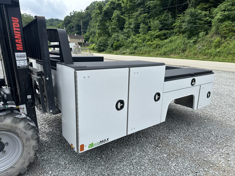 New Martin Truck Bodies Aluminum Gooseneck Service Body DRW 84" CA Cab and Chassis SMOOTH APPEARANCE Gooseneck Bodies