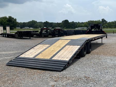 New 2027 MAXXD Hydraulic Dovetail Gooseneck Trailer | 40' x 102' 30K GVWR