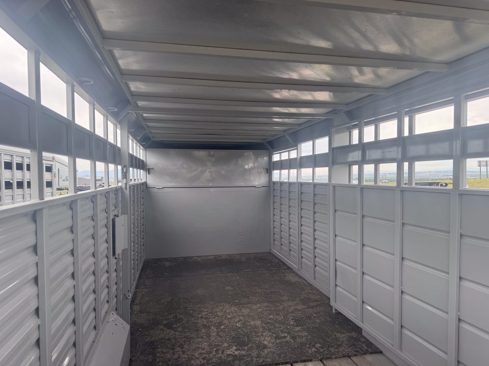 Used 2022 Trails West 20' Hotshot GN Stock Trailer