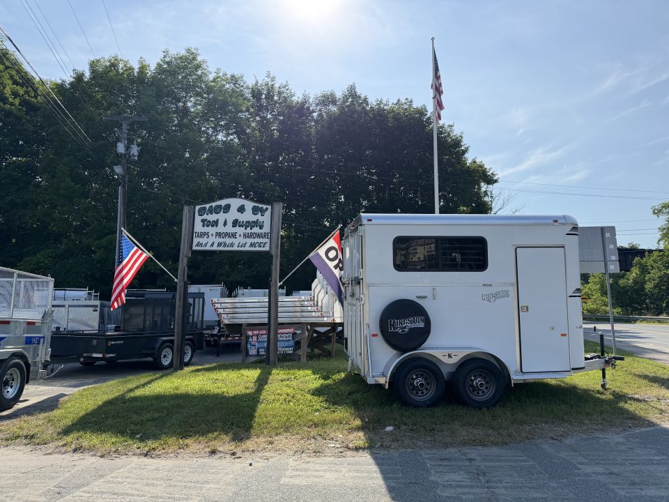 New 2026 KINGSTON TRAILERS Classic Standard 2-Horse Horse Trailer
