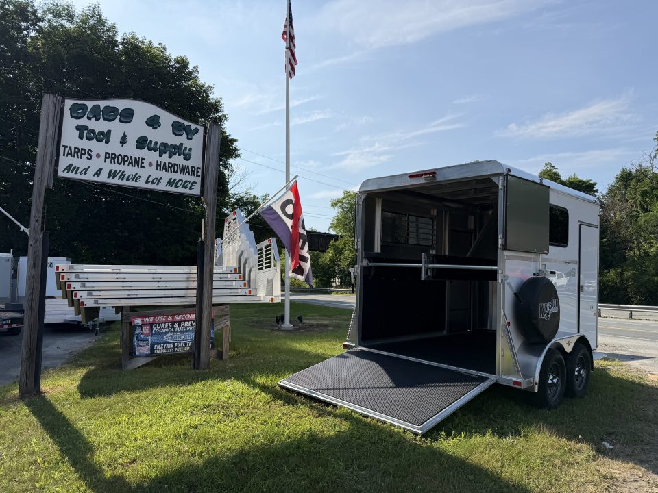 New 2026 KINGSTON TRAILERS Classic Standard 2-Horse Horse Trailer