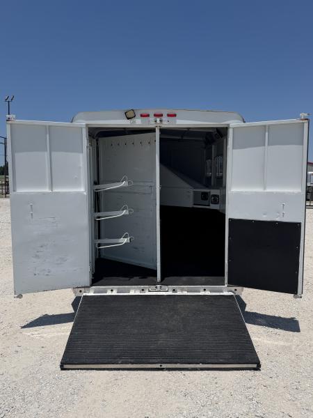 Used 2001 Trails West 3 Horse Gooseneck Living Quarters Horse Trailer