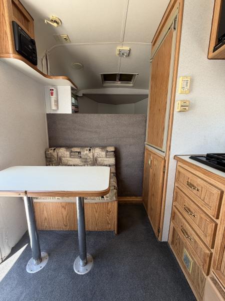 Used 2001 Trails West 3 Horse Gooseneck Living Quarters Horse Trailer