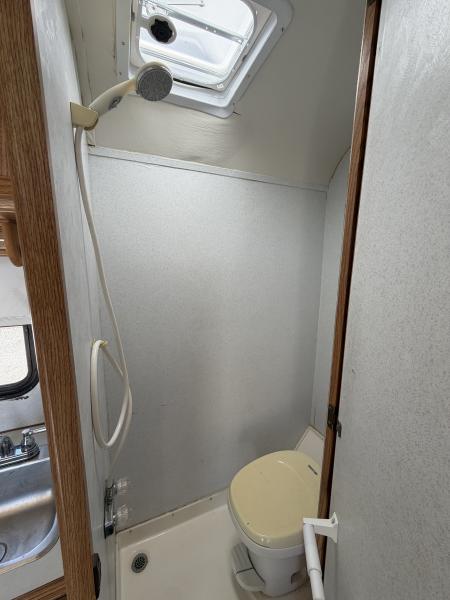 Used 2001 Trails West 3 Horse Gooseneck Living Quarters Horse Trailer