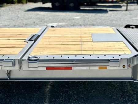 New 2026 Diamond C Trailers HXD207-22 Tilt Trailer