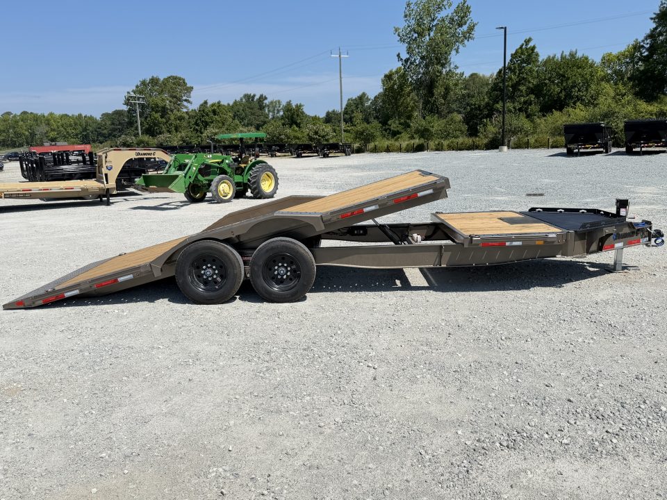 New 2026 Diamond C Trailers HXD208-22 Tilt Trailer