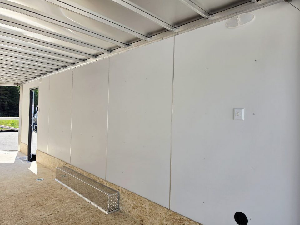 New 8 X 24 CAR HAULER ENCLOSED 2027 LIGHTNING 5200# AXLES ALL ALUMINUM FRONT DROP DOWN DOOR