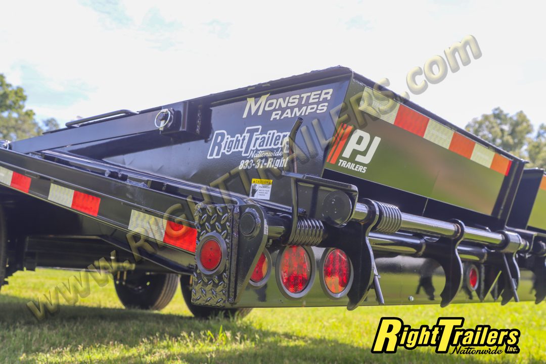 New 2027 8.5x24 PJ Deckover Equipment Trailer