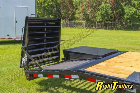 New 2027 8.5x24 PJ Deckover Equipment Trailer