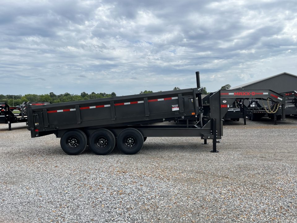 New 2027 MAXXD 96"X16' 21K Deckover Gooseneck Dump Trailer