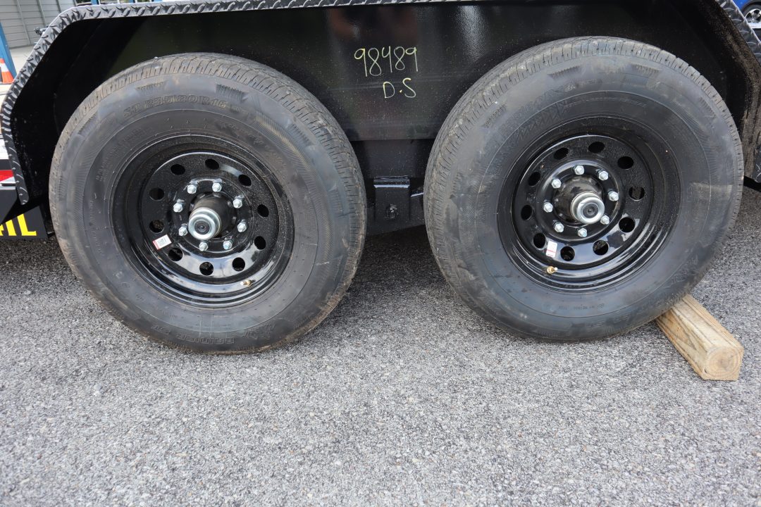 New 2027 Big Tex Trailers 14TL-20BK Tilt Trailer