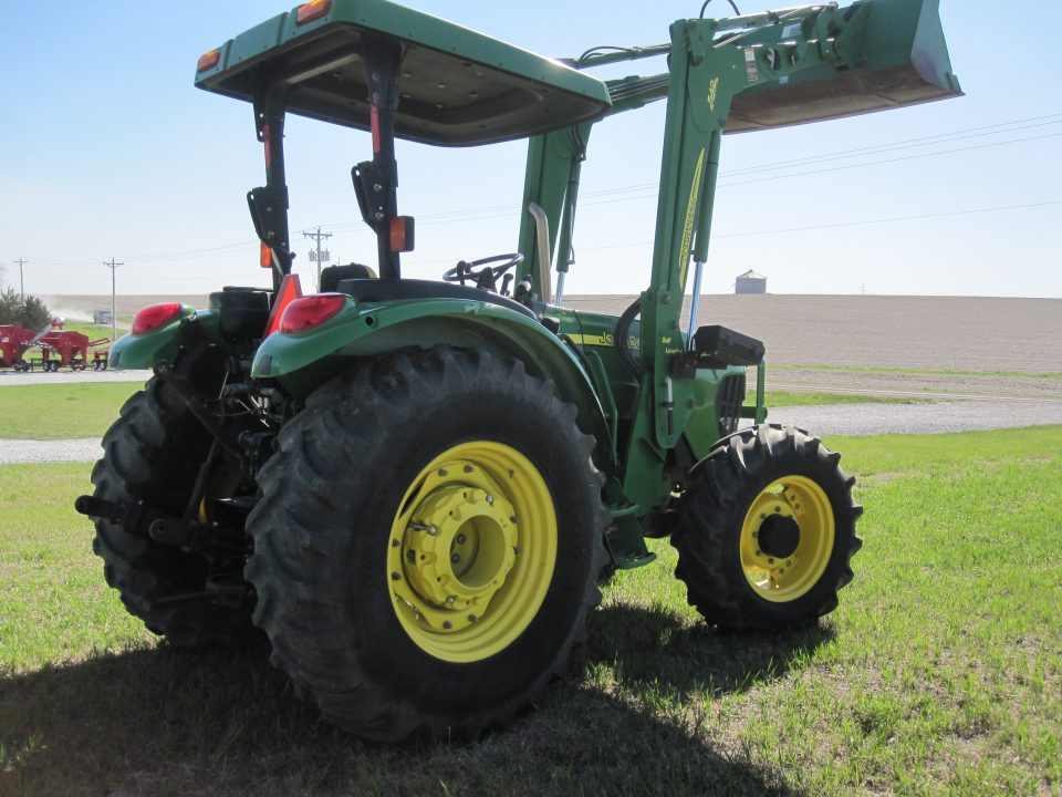Used 2008 John Deere 5525 MFWD Loader Tractor
