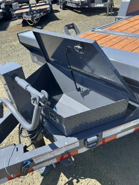 New 2026 VERSATILE TRAILERS SF204- 7X20 14K Tilt Trailer