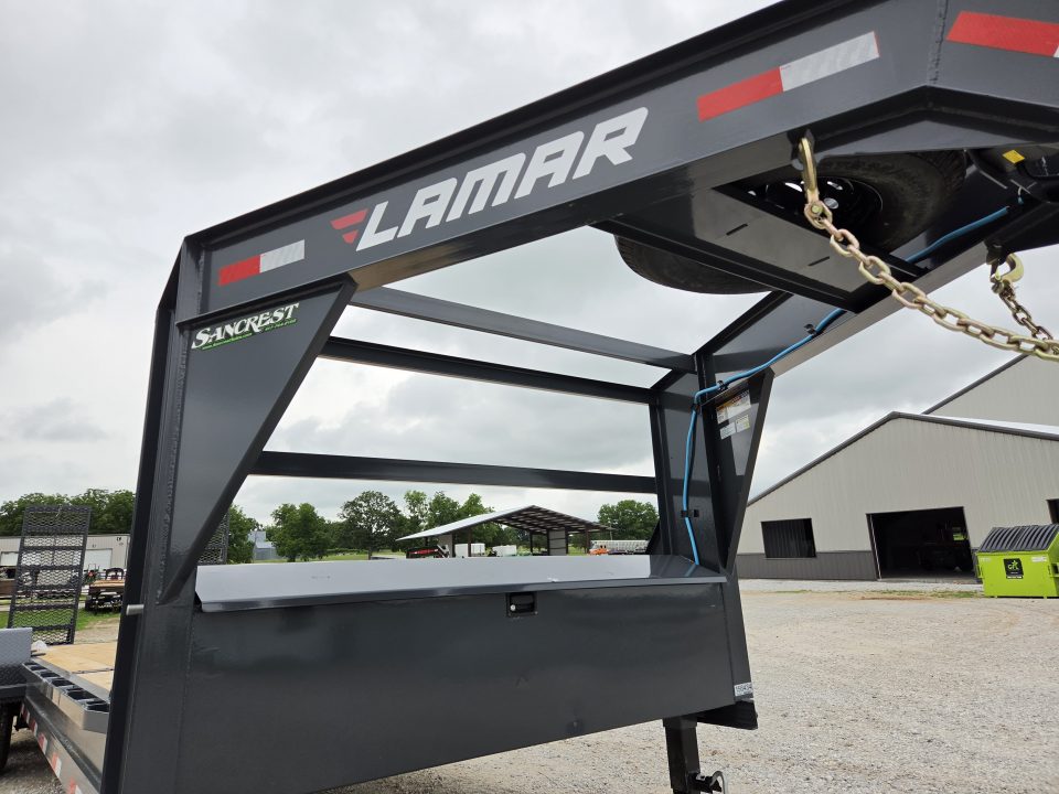 New 2027 Lamar 83X24 TANDEM 14K GOOSENECK EQUIPMENT HAULER W/2' STEEL DOVE & WIDE STANDUP RAMPS