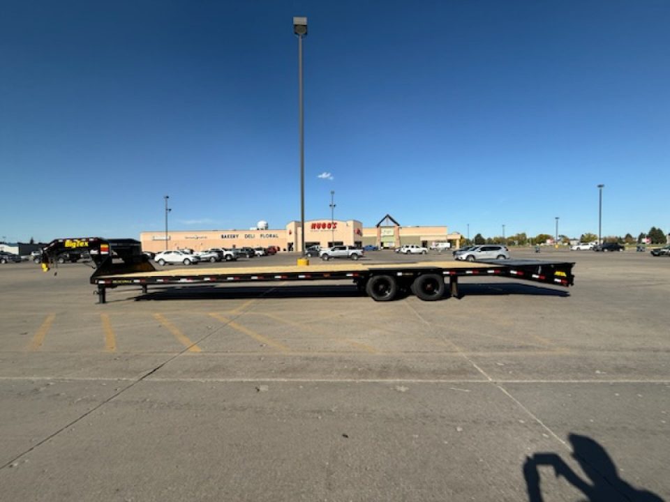 New 2027 Big Tex Trailers 22GN-40D5A-MRBK Gooseneck Bodies