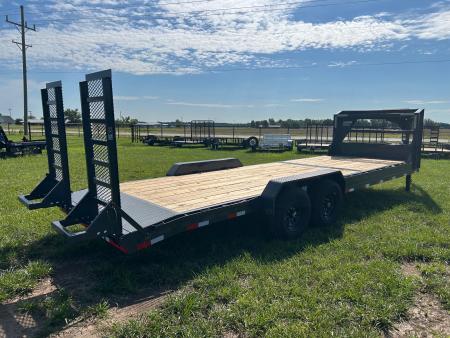 New 2026 Lamar 83x24 Tandem 14K GN Equipment Trailer w/ 2' Dove & Standup Ramps