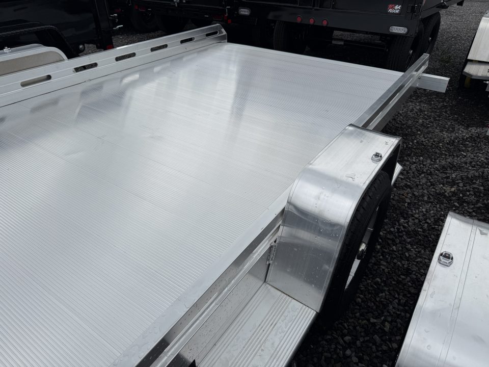 New 2027 ALUMA 8015 Tilt - 4.4k Axle
