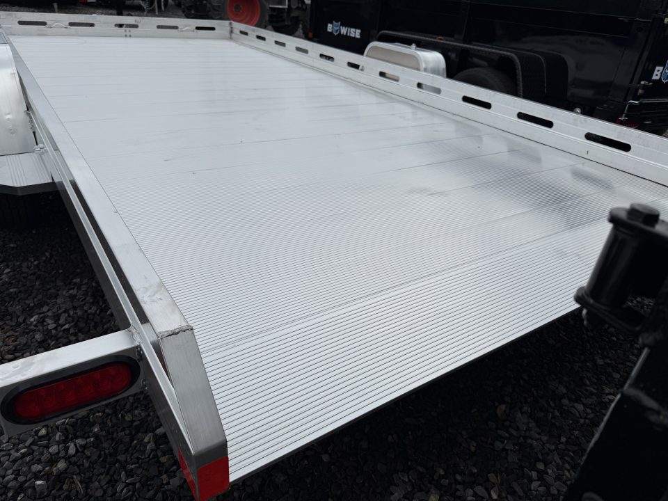 New 2027 ALUMA 8015 Tilt - 4.4k Axle