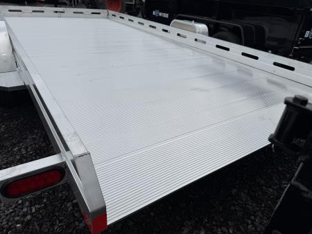 New 2027 ALUMA 8015 Tilt - 4.4k Axle