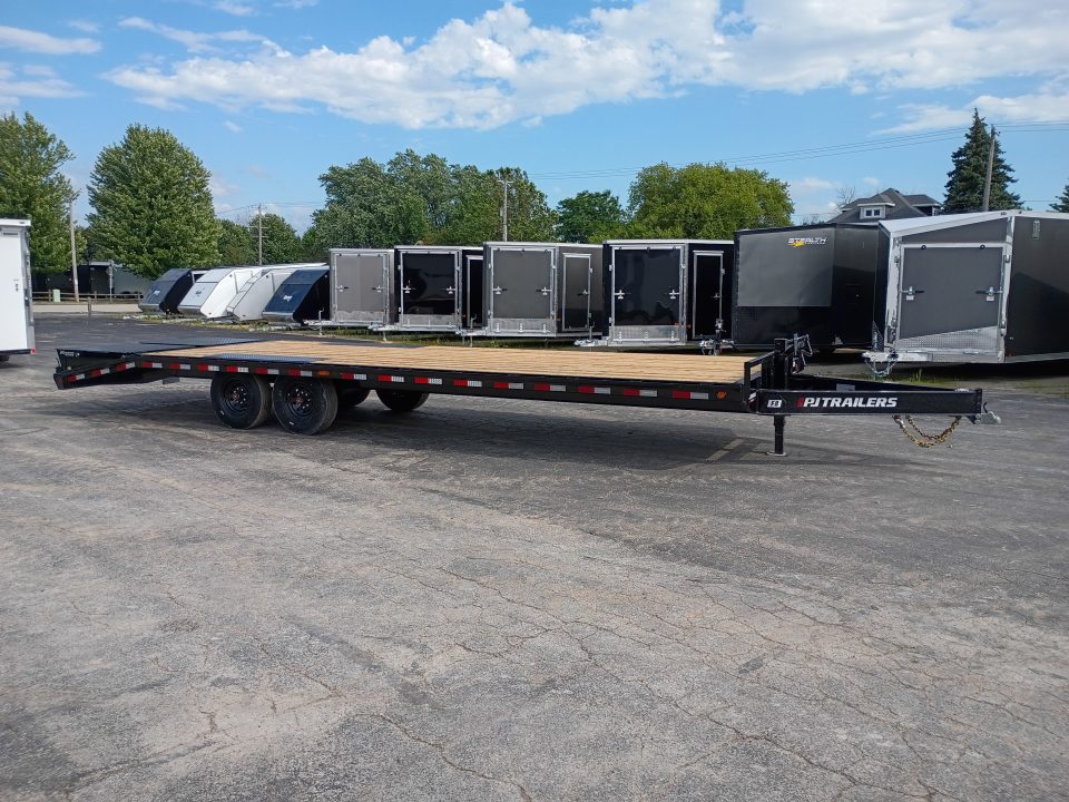 New 2027 PJ Trailers F8282