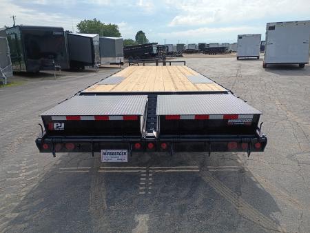 New 2027 PJ Trailers F8282